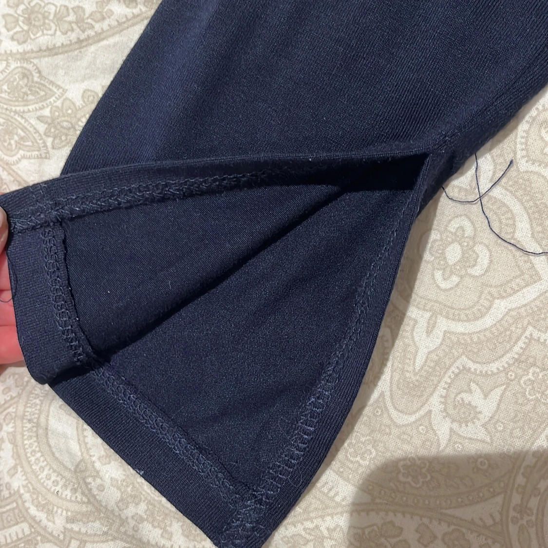 Mörkblå långärmad topp från Gina Tricot - 3