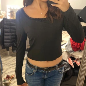 Tröja - Lappen är borta men vet att den är från romwe/shein❤️ Skulle gissa storlek M/L❤️❤️
