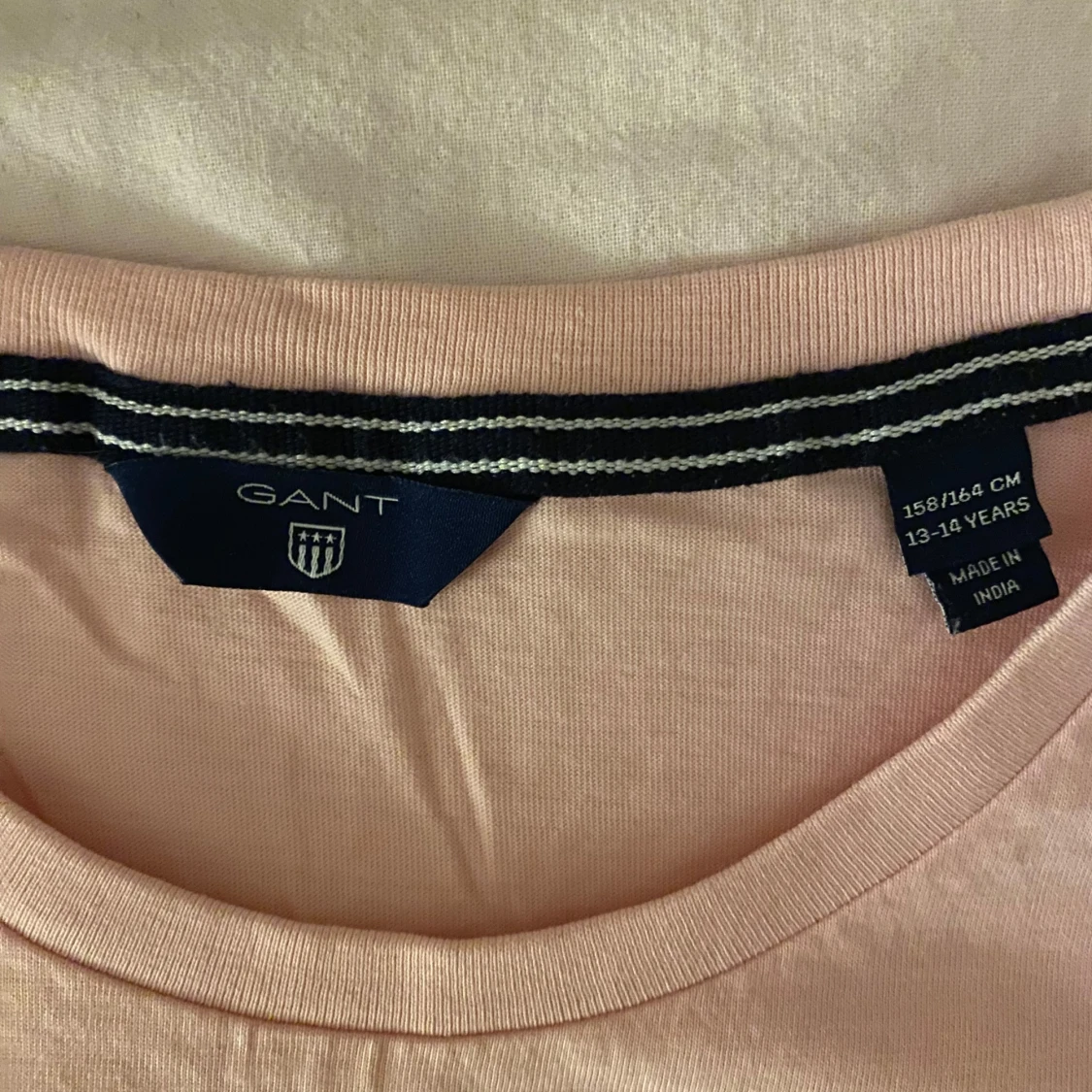 Rosa t-shirt från GANT - 93