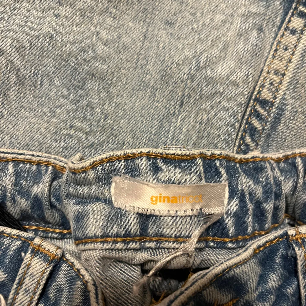 Ljusa fina jeans från Gina, använda två gånger i storlek 156. Farkut & Housut.