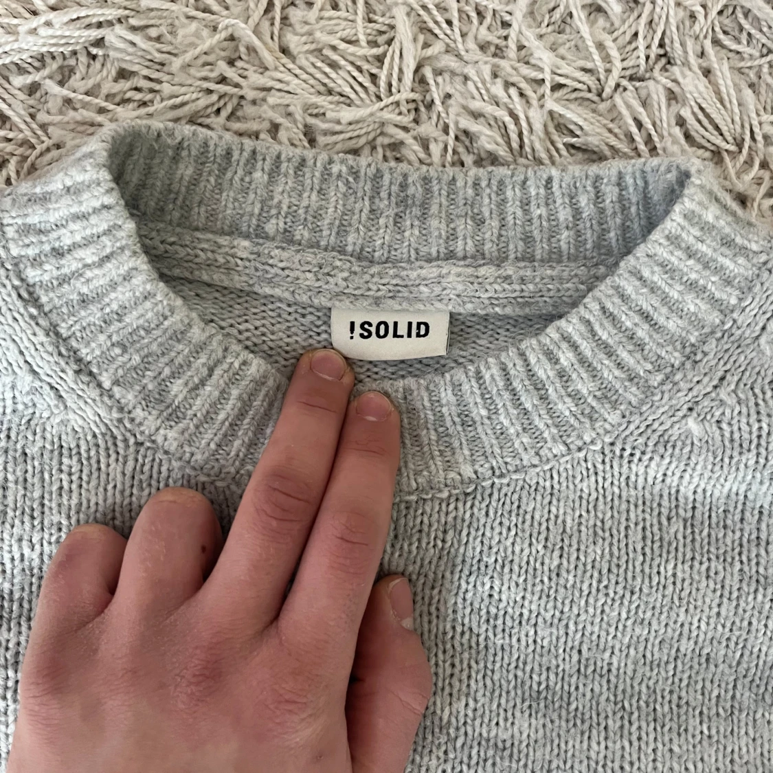 Grå stickad tröja från Solid - 90