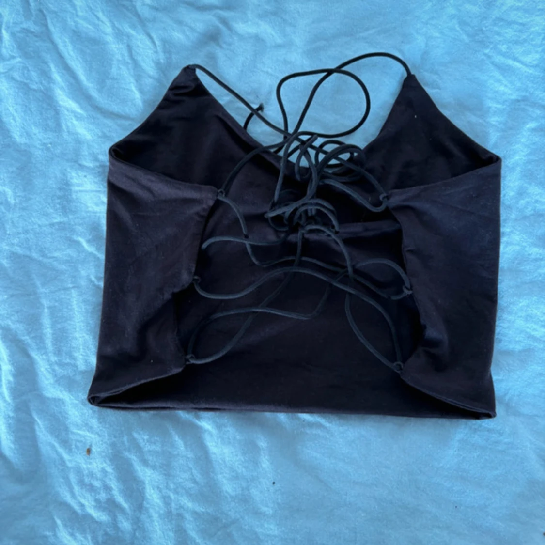 Brunt linne med snörning i ryggen - 90