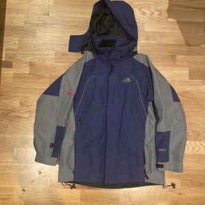 The North Face jacka - North Face skid/snowboard-jacka vintage. Summit Series, Gore Tex