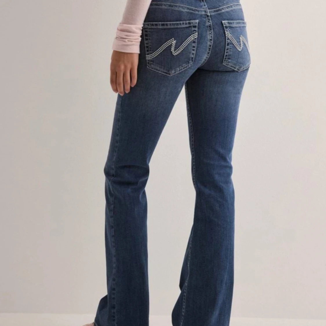 Lågmidjade bootcut jeans