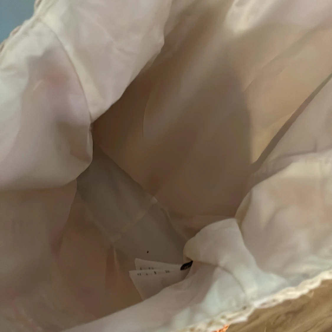 Blommig ryggsäck och randig shoppingväska - 92