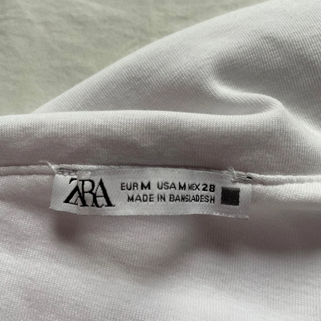 Vit offshoulder tröja från Zara - 90