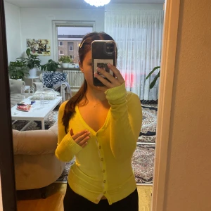 Ljusgrön kofta - Skön material och tunt lager 