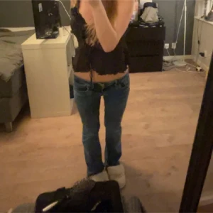 Ltb jeans - Säljer mina ltb jeans som är avklippta o de passar mig som är 160❤️pris kan diskuteras!