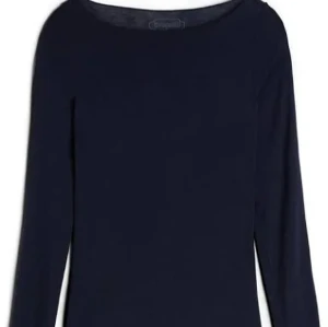 Marinblå intimissimi tröja - säljer min marinblåa intimissimi tröja som är använd fåtal gånger💞