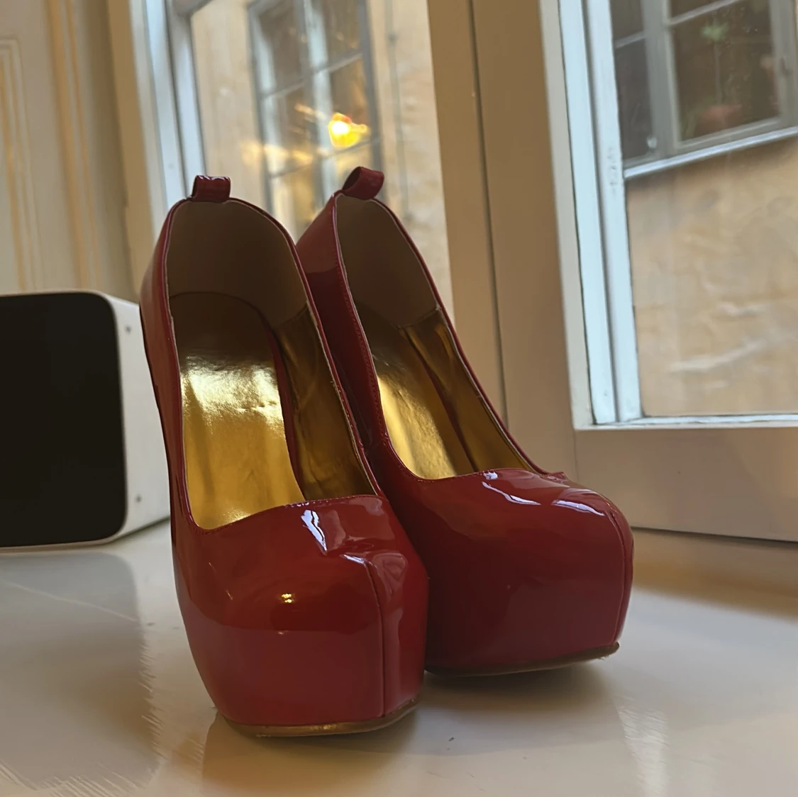 Röda högklackade pumps - 1