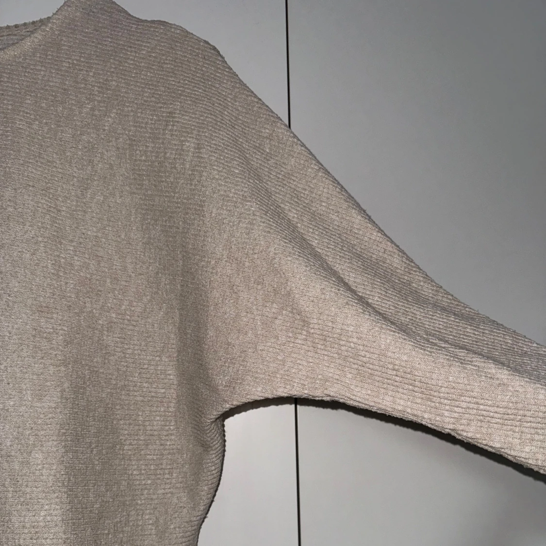 Beige stickad tröja från Vero Moda - 1