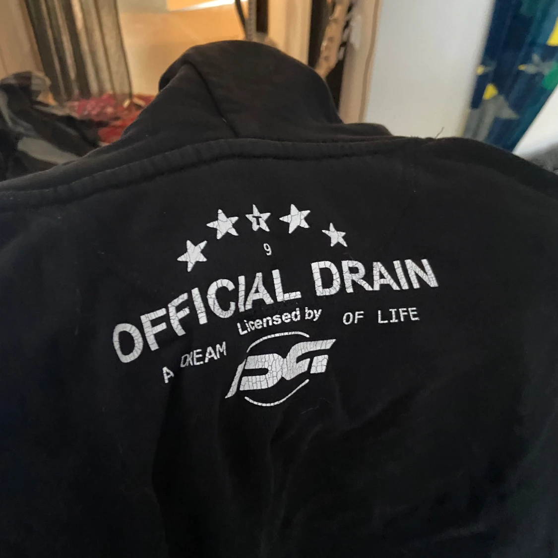 Bladee drain gang rain earth dance - 1