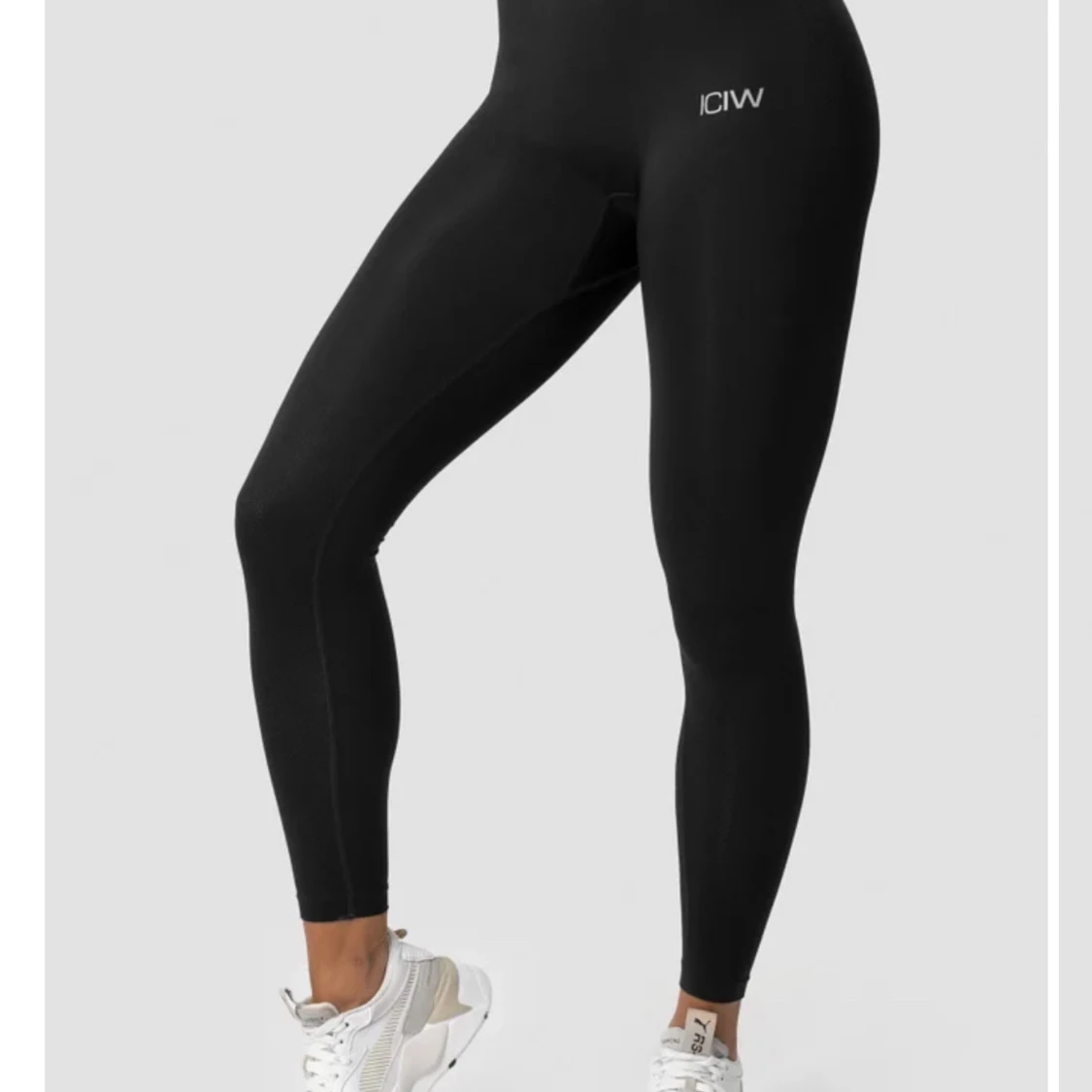 Svarta define seamless tights, från ICANIWILL