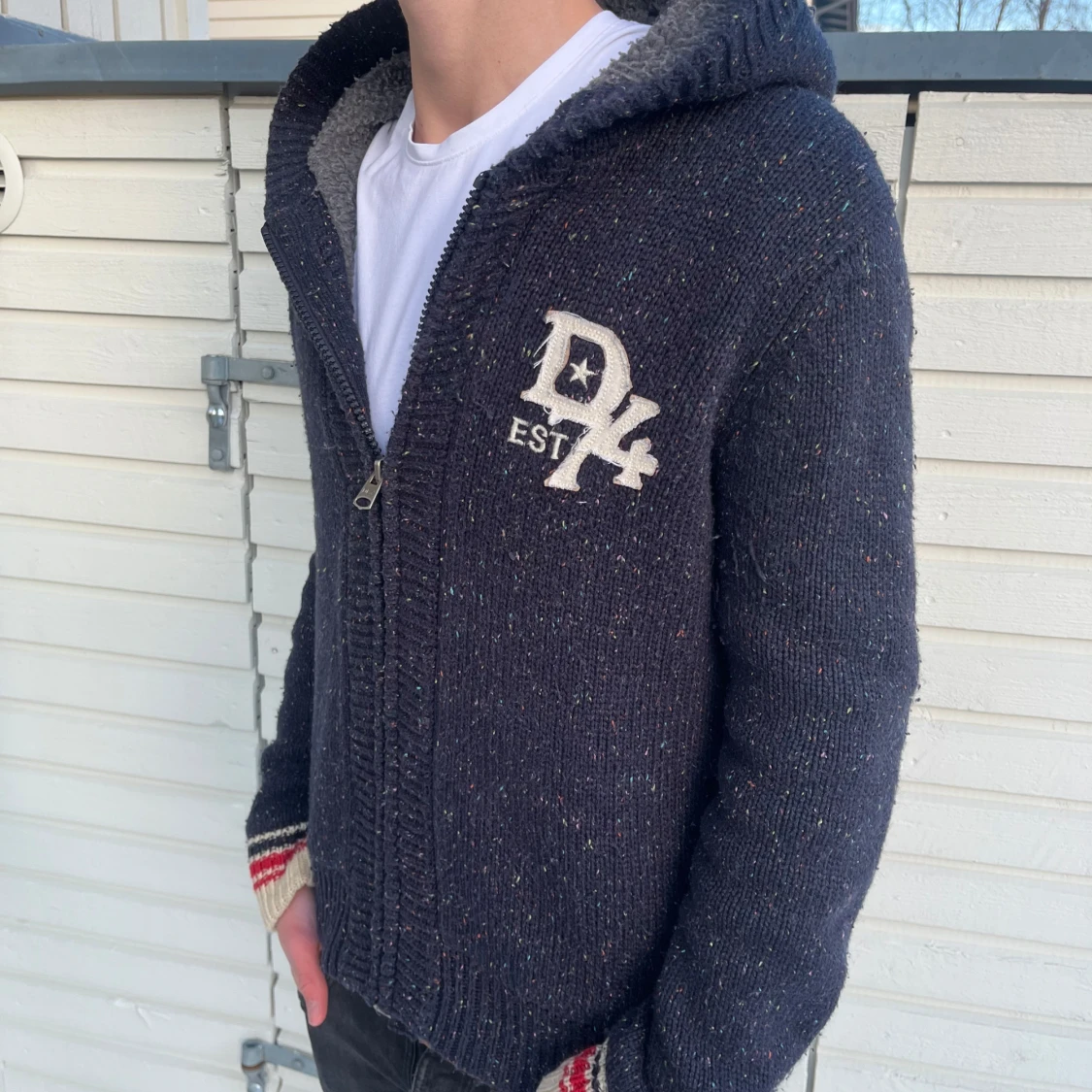 Stickad cardigan - 1