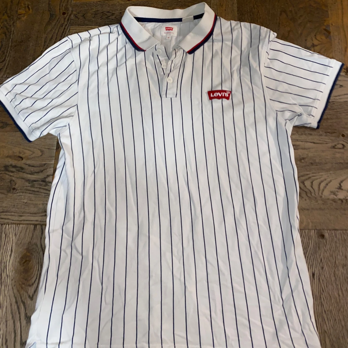 Vit randig pikétröja från Levi's - 1