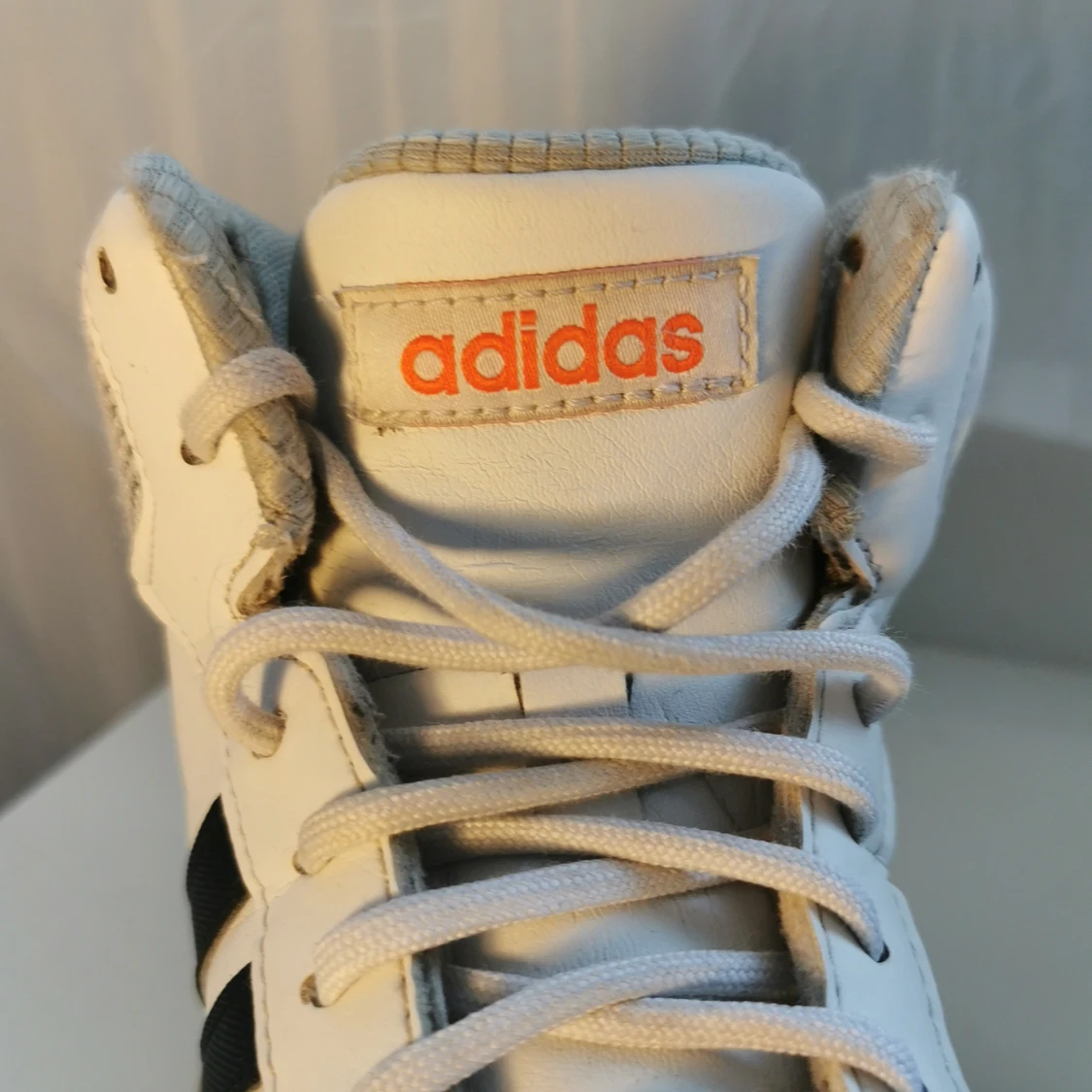 Vita adidas skor höga - 2