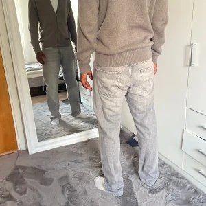 Jack & Jons byxor  - Säljer mina helt nya byxor från Jack & Jons ångra att jag köpte de , de är lite för stora på mig,  hör av er om ni intresserad😀👍🏽