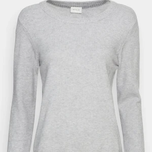 Tröja - Använt npn gång, tyo som ny 