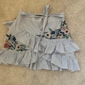 Zara kjol  - Använd fåtal gånger 