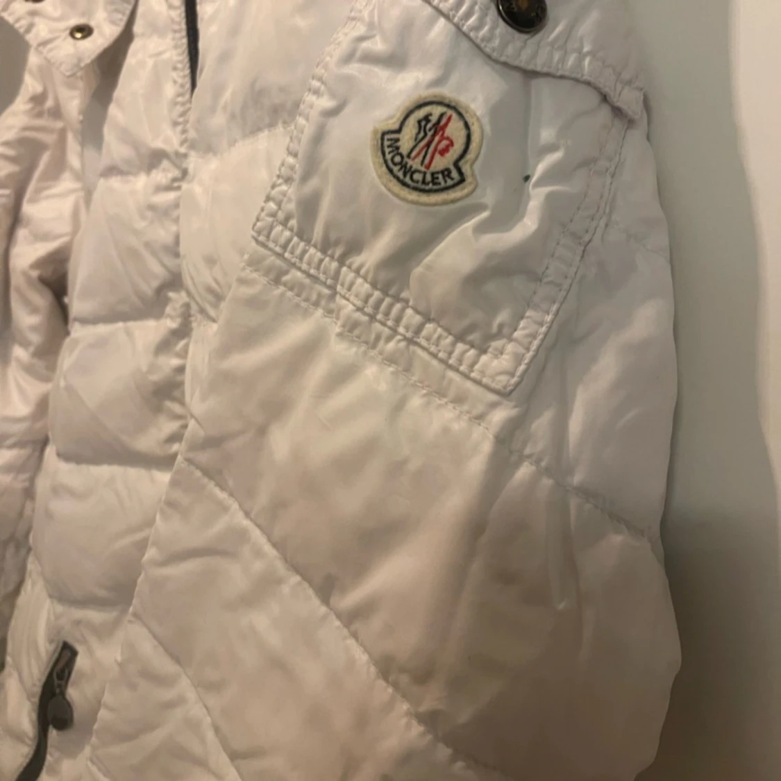 Moncler jacka  - 90