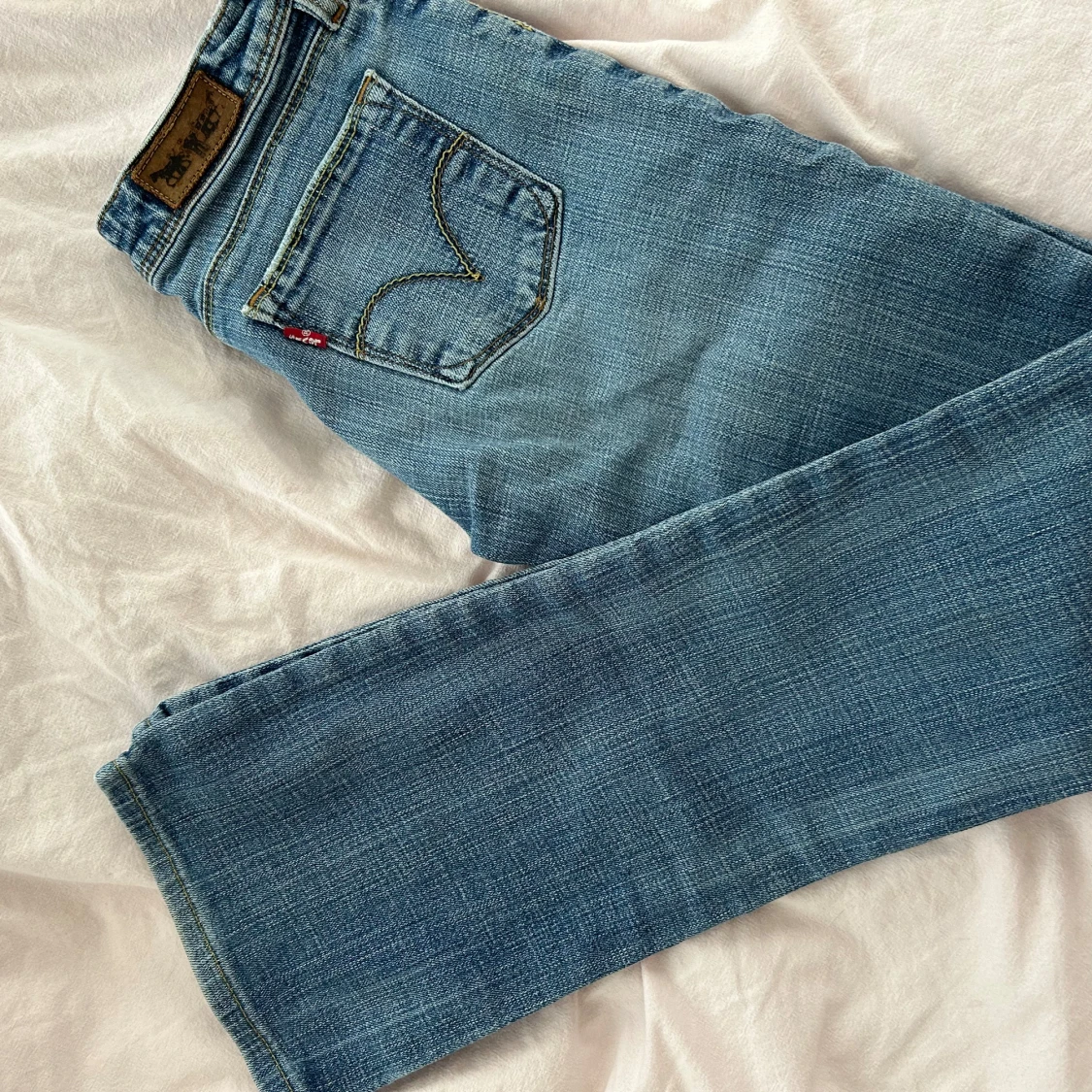 Blå Levis bootcut jeans  - 90