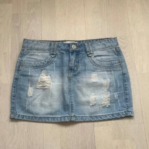 Super söt jeans kjol - Jätte gullig jeans kjol, midja:39cm❤️