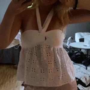 Zara topp - Jättefin topp från zara!aldrig använd och lappen är kvar💓