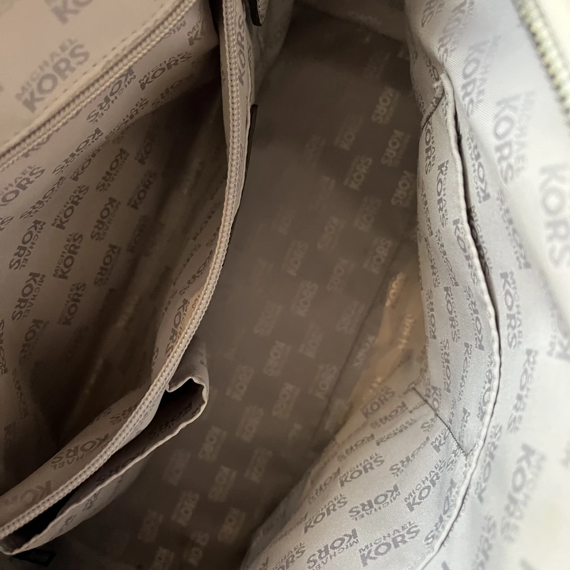 snygg michael kors väska🤩🤩 - 91