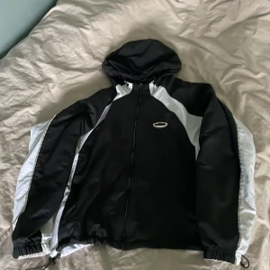 corteiz windbreaker  - 1/1  Pris kan alltid diskuteras 