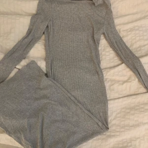 Superfin tajt klänning - Super fin tajt ribbad klänning! Super bra skick