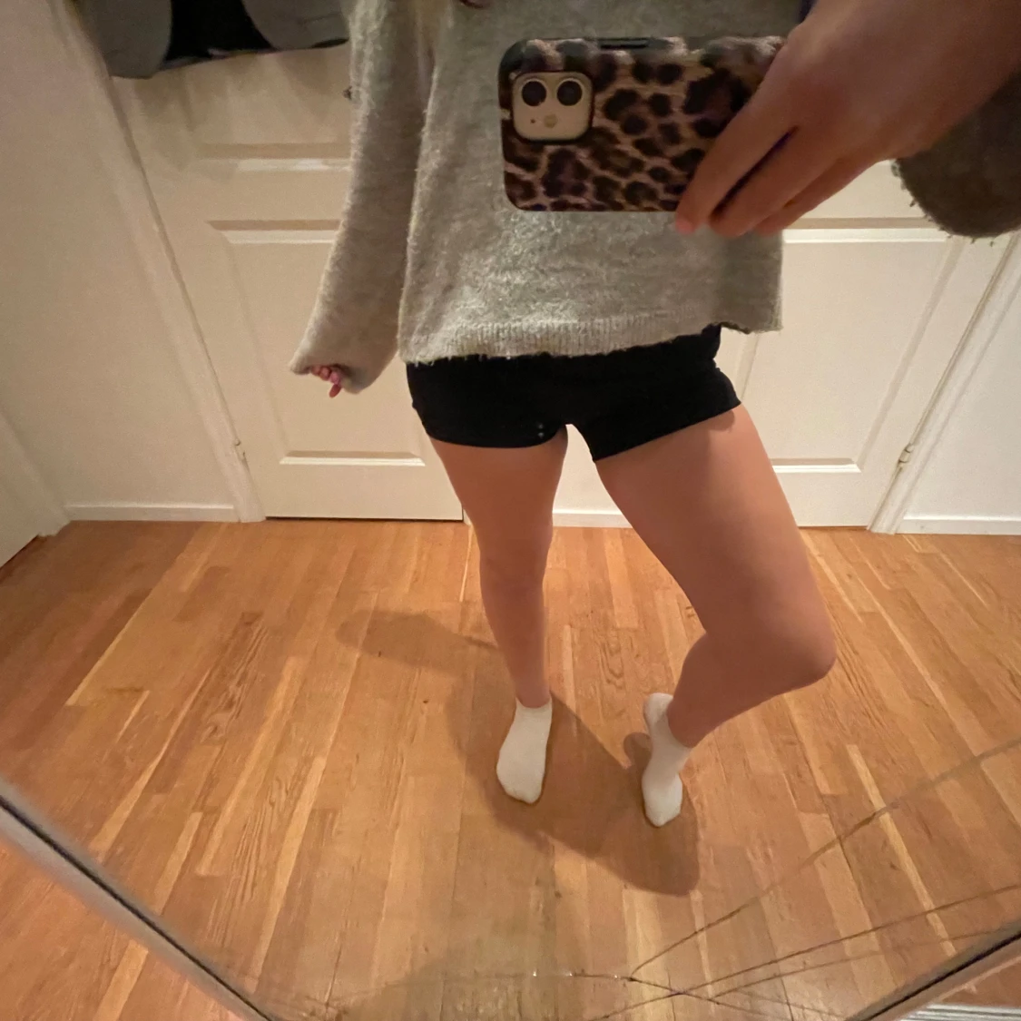 svarta träningsshorts 💕💕 - 1