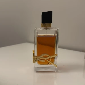 Libre intense 90 ml  - Köpt för 4 månader sen  , förvarats mörkt 