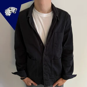 THESE GLORY DAYS OVERSHIRT - Fet overshirt från These Glory Days | Skick: 8/10 | Strl M | Modellen är 182cm | Hör av dig om du undrar någonting!