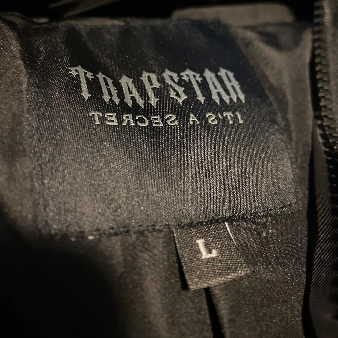 Svart pufferjacka från Trapstar - 91