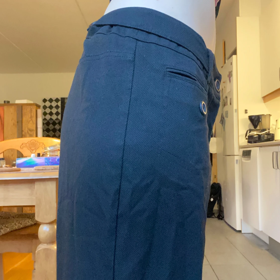 Svarta byxor med knappar - 91