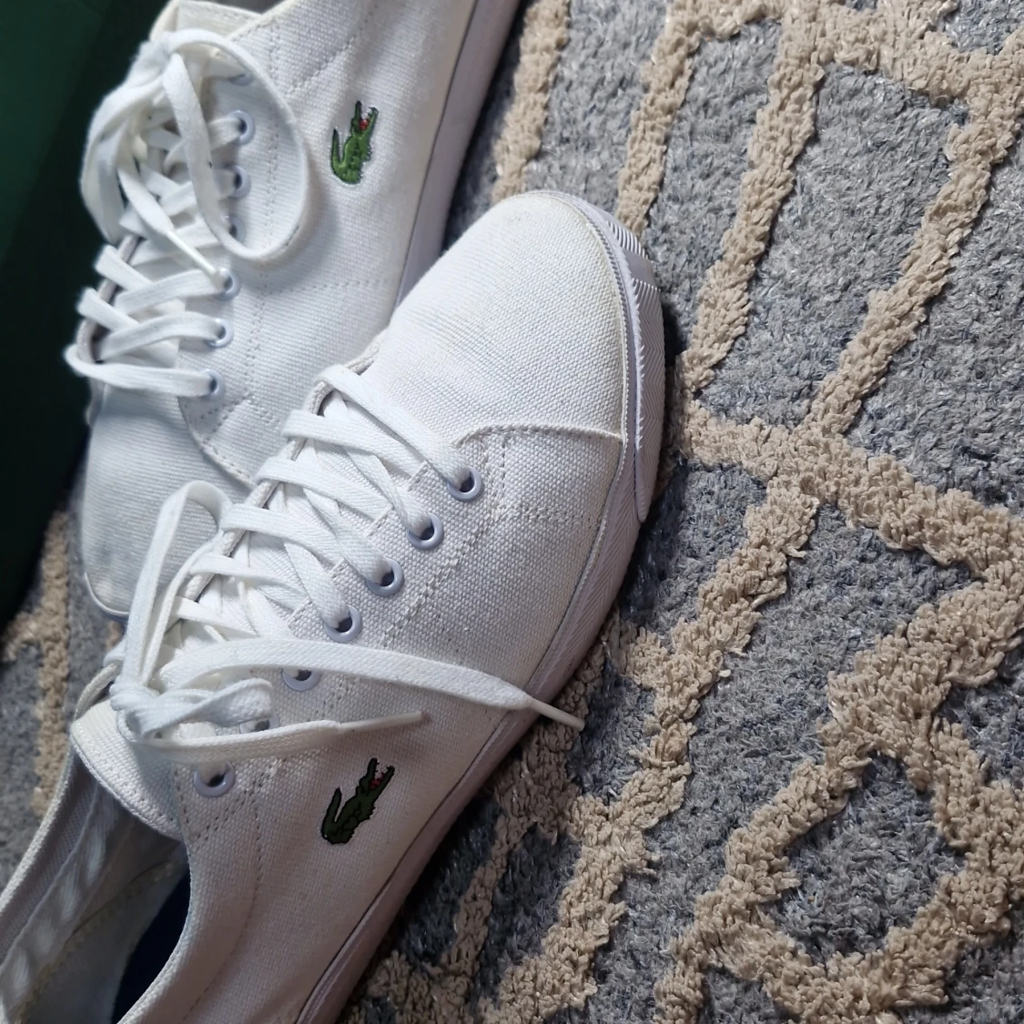 Lacoste sneakers  - 90