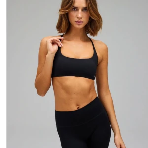 Sportbh Exercere  - Svart sport-bh från Exercere. Sparsamt använd!