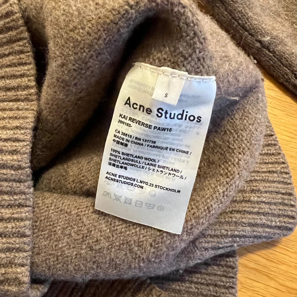 Brun ulltröja från Acne Studios - 91