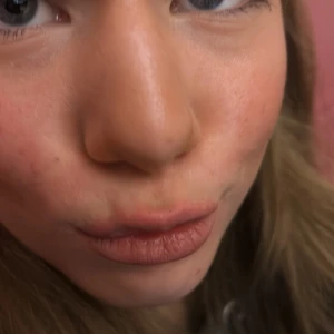 Råtta (rat) - En råtta fint skick men den laggar ibland hon kan bli orange ibland (a rat fien skik but laggs ibland she can be orange ibland)