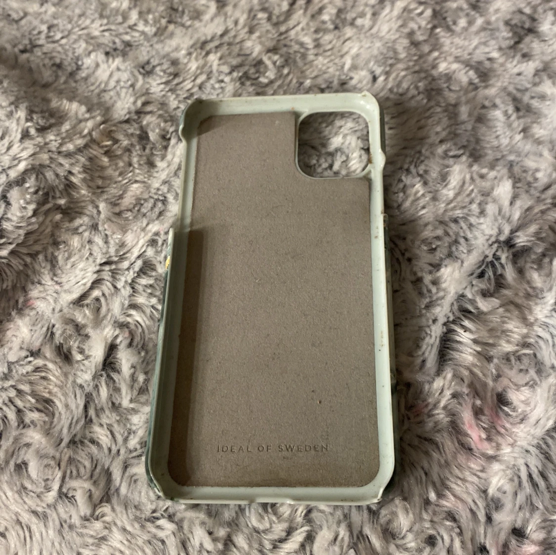 Mobilskal från Ideal of Sweden - 1