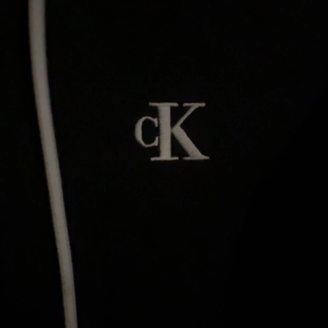 Svart hoodie från Calvin Klein - 90