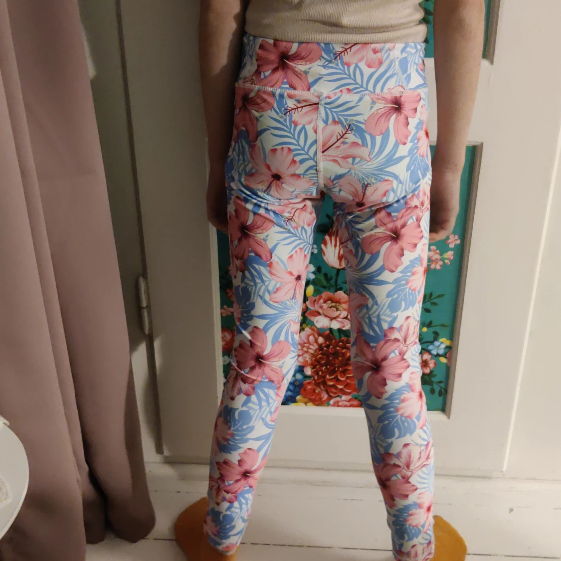 Blommiga leggings med snörning - 90