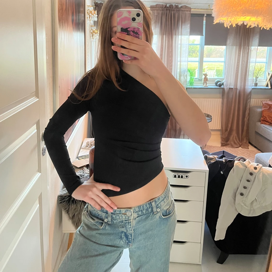 Svart oneshoulder topp - 1