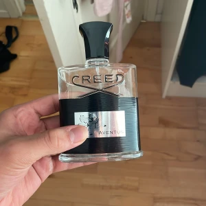 Creed Aventus parfym - Creed aventus parfym som är typ helt ny endast testad.
