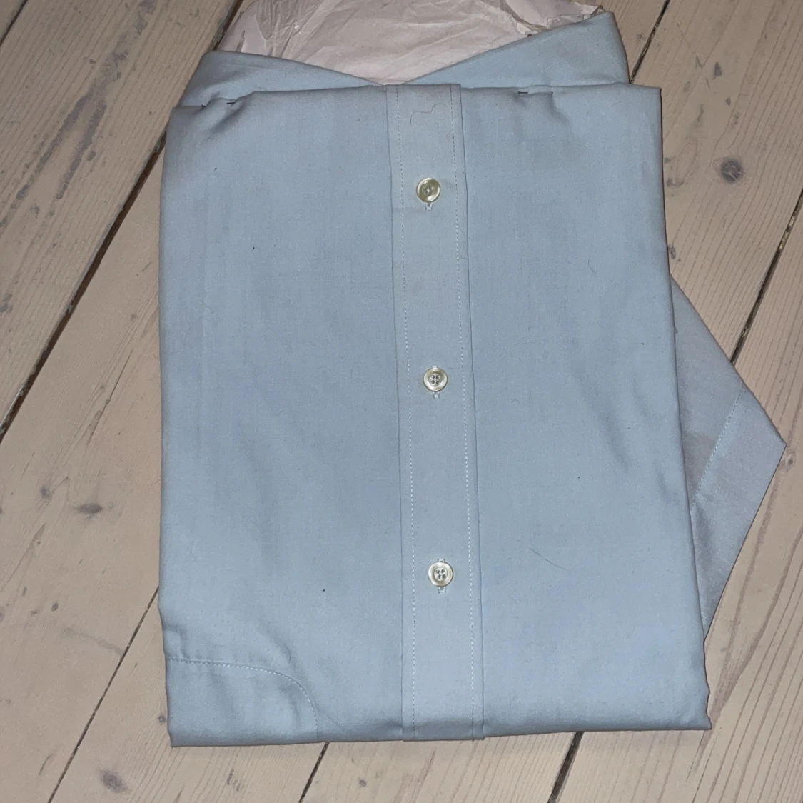 Ljusblå skjorta från Greggio - 1