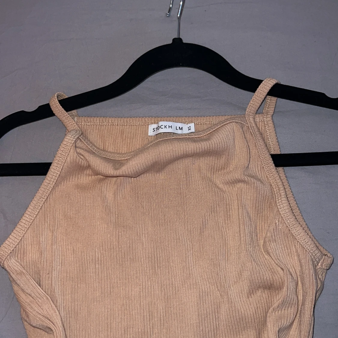 Beige ribbad linnetopp från Stockh LM (MQ) - 2