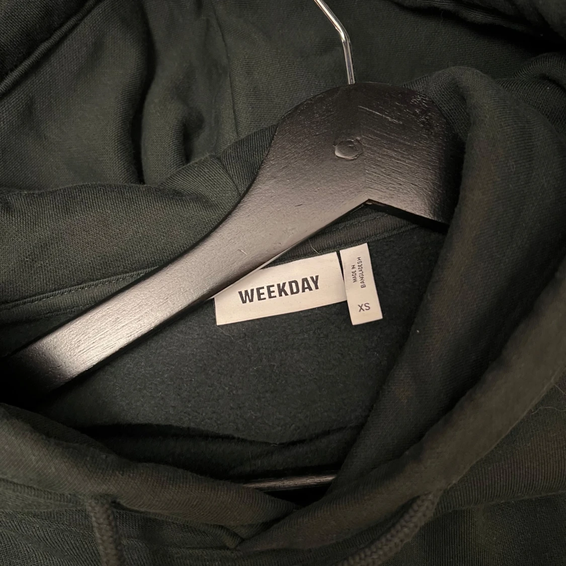 Mörkgrön hoodie - 1