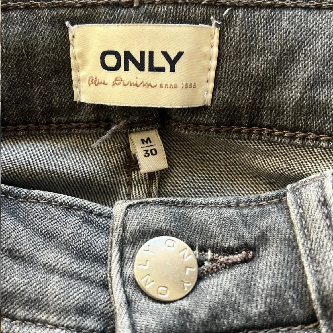 Grå jeans från ONLY - 2