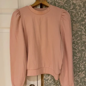 Ljusrosa tröja med puffärmar  - Ljusrosa h&m tröja med puffärmar