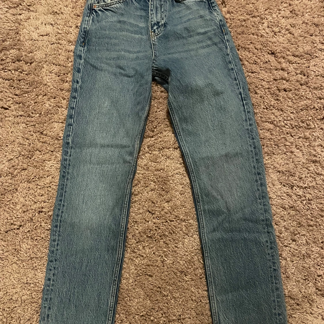 Raka jeans från Gina